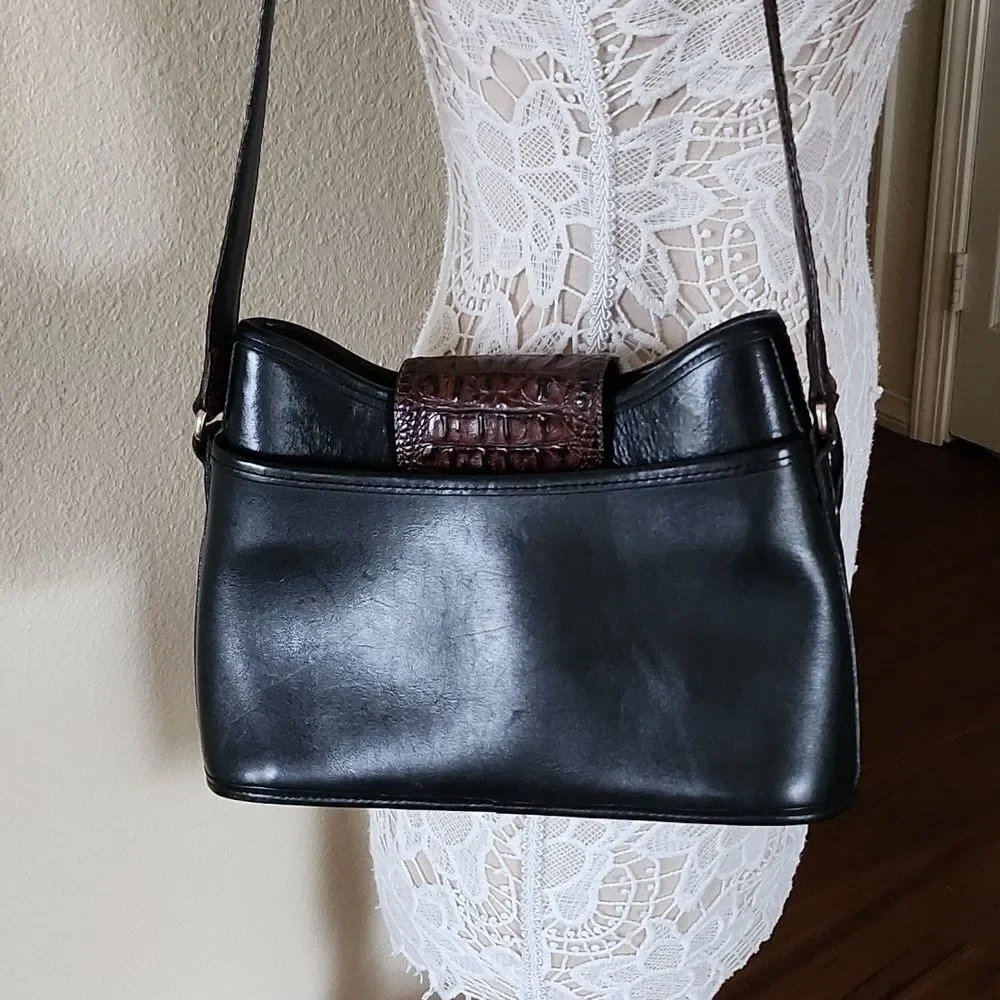 Brighton Black and Brown Shoulder Bag - Picture 4 of 14
